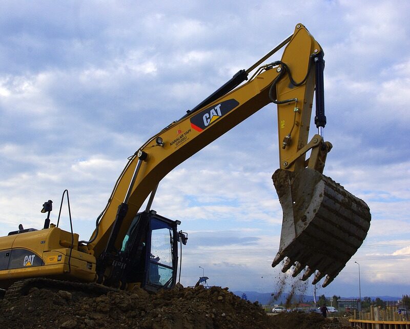 excavators-4765917_960_720